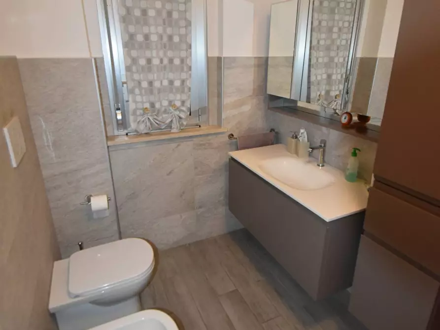 Immagine 10 di Appartamento in vendita  in Via Fornace Sandri a Vercelli