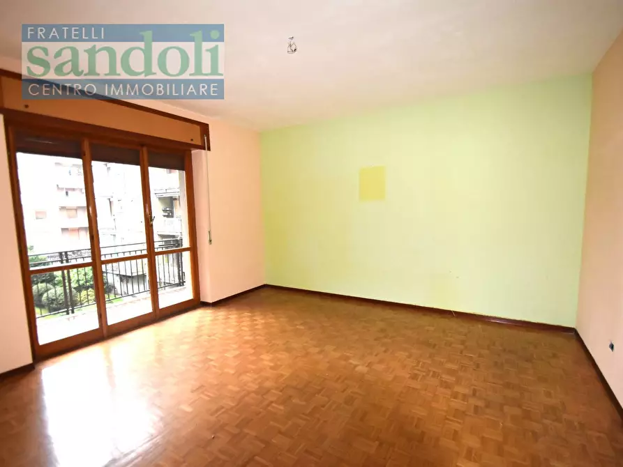 Immagine 4 di Appartamento in vendita  in Via Roma a Biella