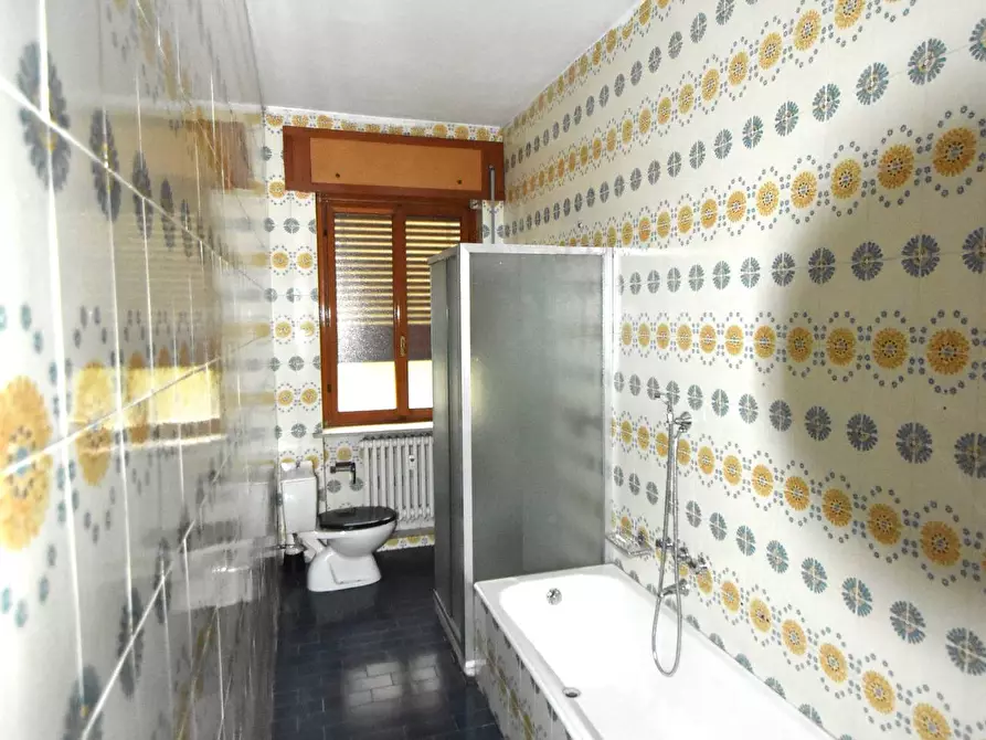 Immagine 19 di Appartamento in vendita  in Via Roma a Biella