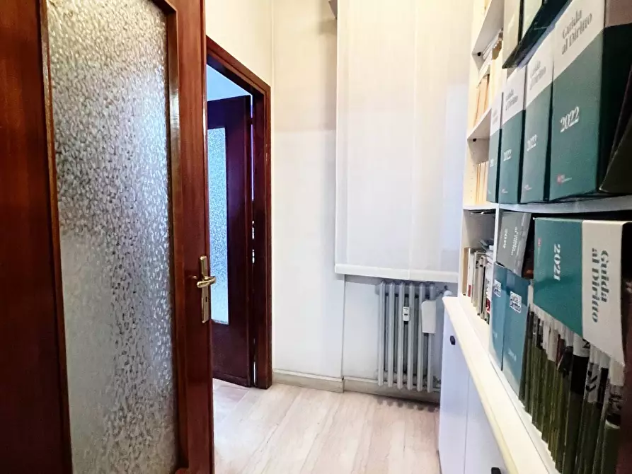 Immagine 6 di Ufficio in affitto  in via Nigra a Vercelli