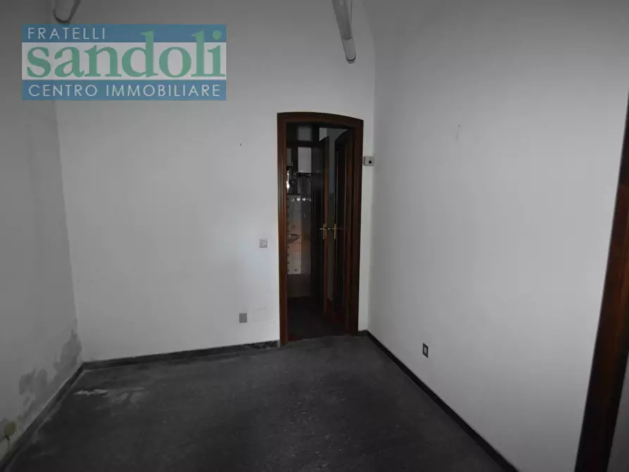 Immagine 4 di Ufficio in vendita  in Via San Michele a Vercelli