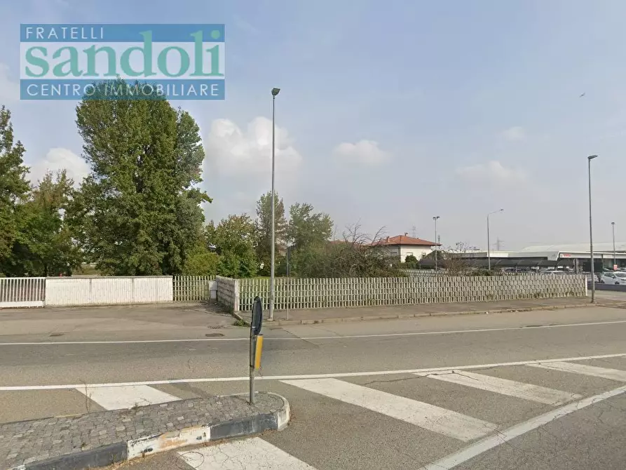 Immagine 2 di Capannone industriale in vendita  in Via Vercelli a Caresanablot