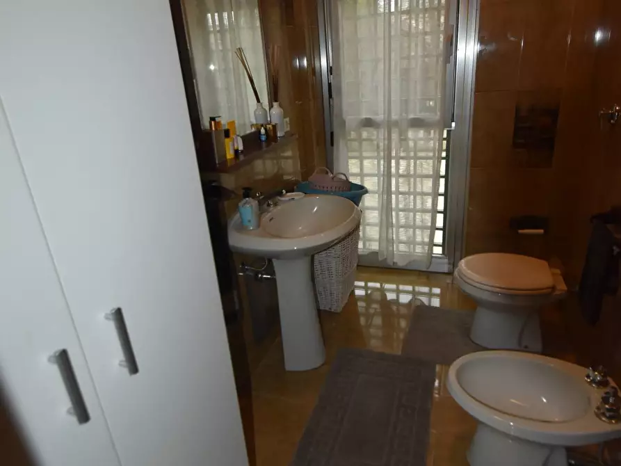 Immagine 23 di Casa indipendente in vendita  in Via Martinetti a Vercelli