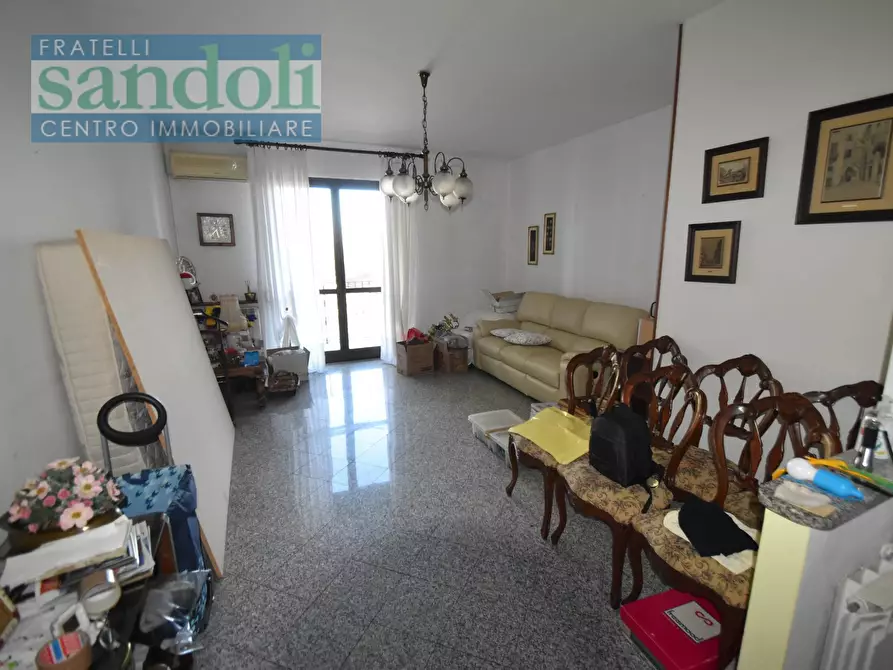 Immagine 1 di Appartamento in vendita  in Via Natale Palli a Vercelli