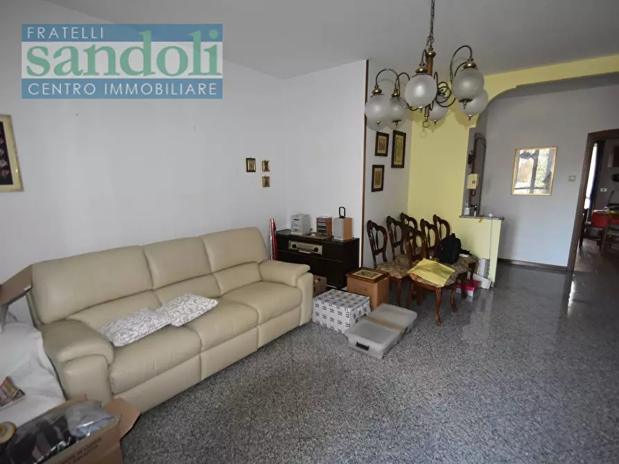 Immagine 2 di Appartamento in vendita  in Via Natale Palli a Vercelli