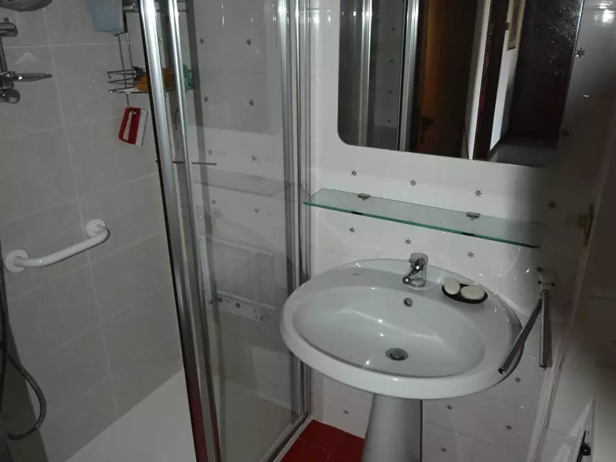 Immagine 7 di Appartamento in vendita  in Via Natale Palli a Vercelli