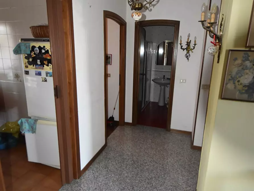 Immagine 11 di Appartamento in vendita  in Via Natale Palli a Vercelli