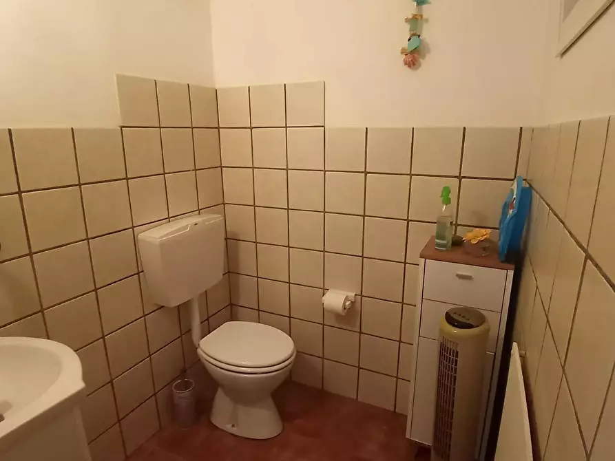 Immagine 14 di Casa indipendente in vendita  in Via Donato a Vercelli