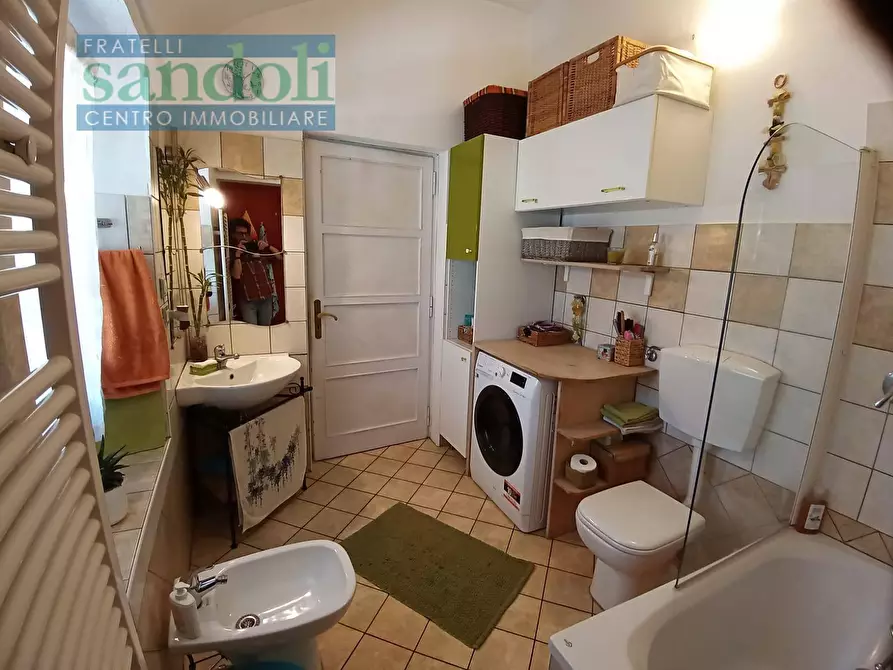 Immagine 15 di Casa indipendente in vendita  in Via Donato a Vercelli