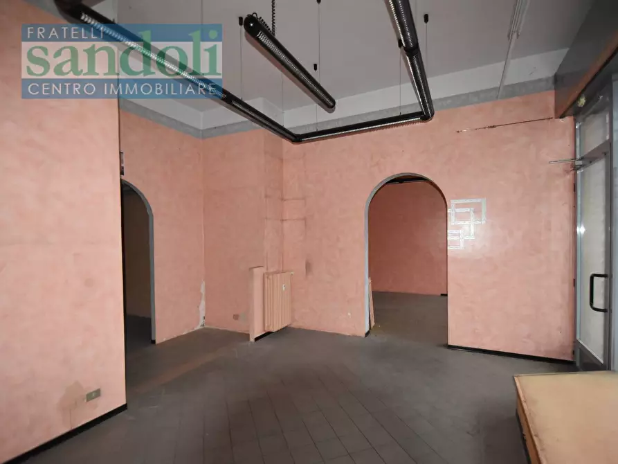 Immagine 6 di Ufficio in vendita  in Viale Torricelli a Vercelli