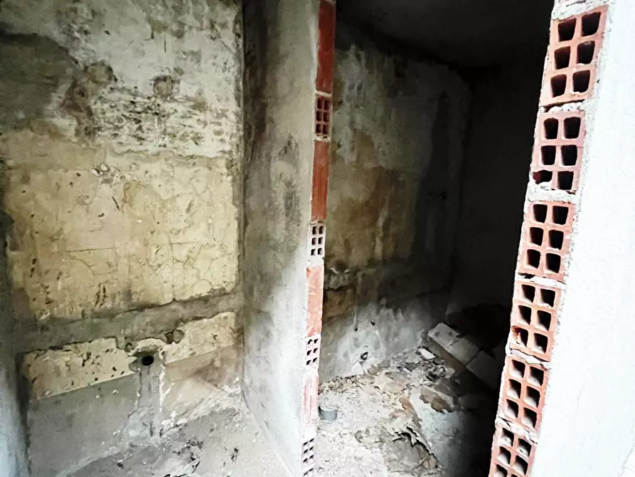 Immagine 5 di Magazzino in affitto  in Via Donato a Vercelli