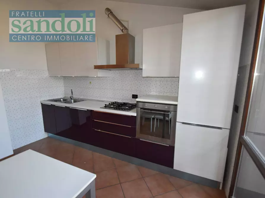 Immagine 9 di Appartamento in vendita  in Via Locati a Vercelli