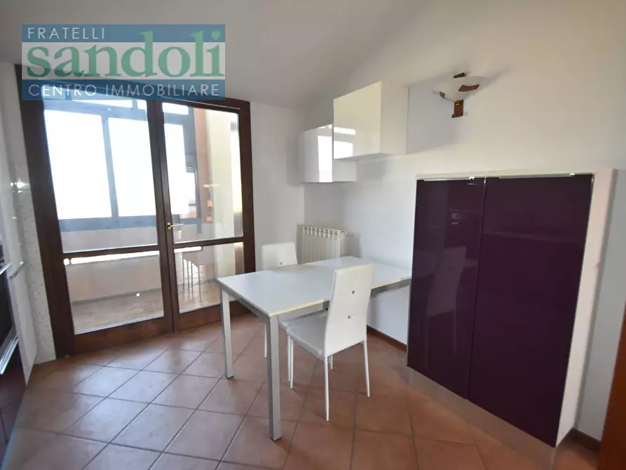 Immagine 8 di Appartamento in vendita  in Via Locati a Vercelli