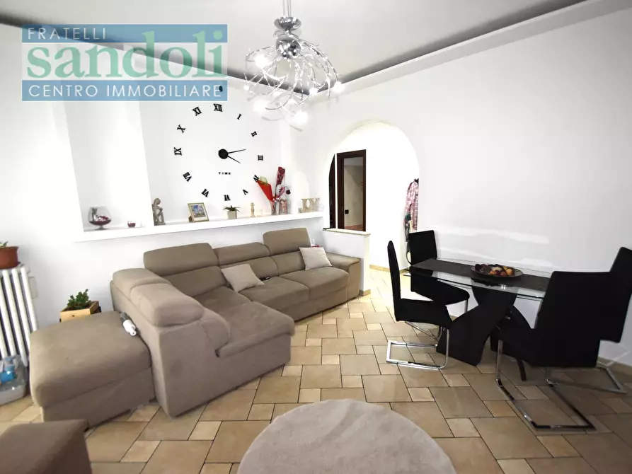 Immagine 1 di Appartamento in vendita  in Strada per Olcenengo a Vercelli