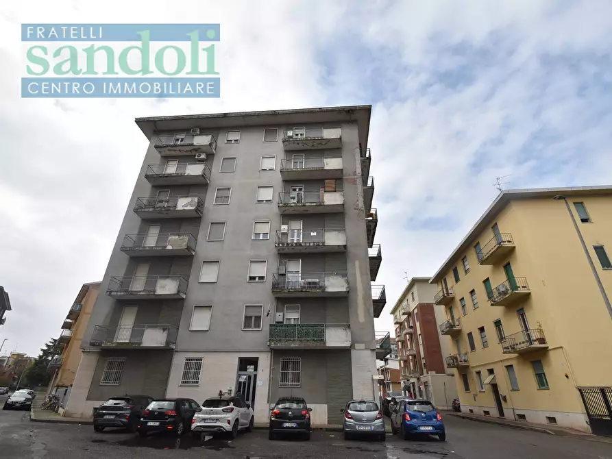 Immagine 1 di Appartamento in vendita  in Via Pisa a Vercelli