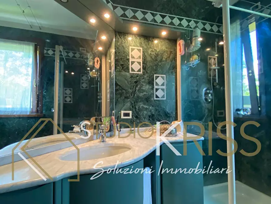 Immagine 26 di Villa in vendita  in Via Comacchio a Ferrara