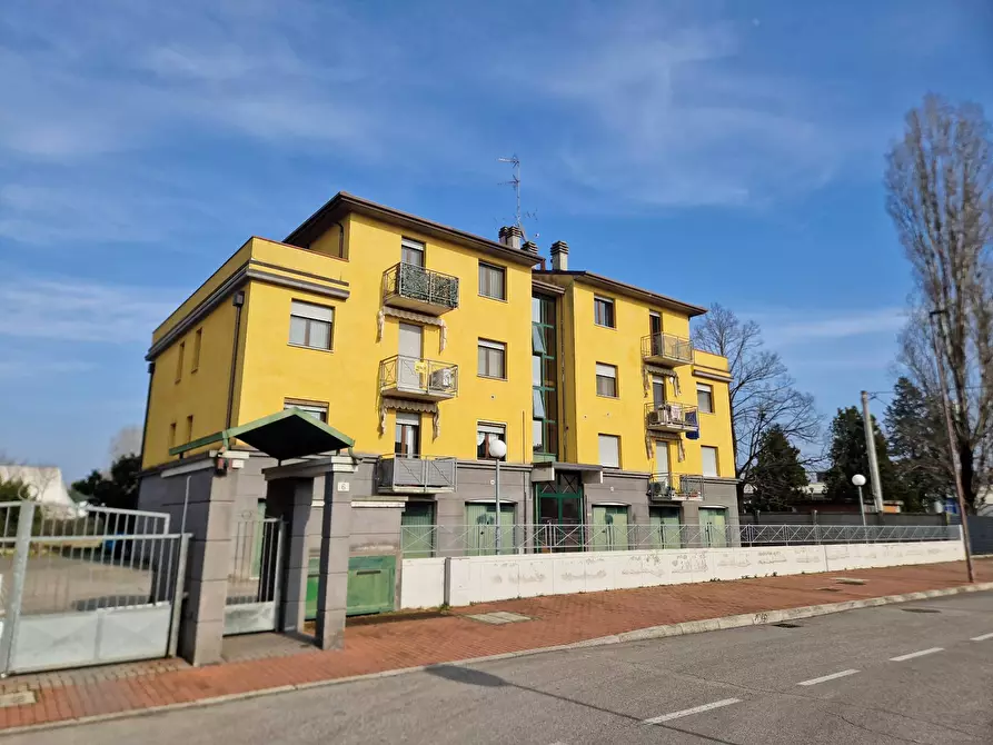 Immagine 1 di Appartamento in vendita  in Via Gustavo Bianchi a Ferrara