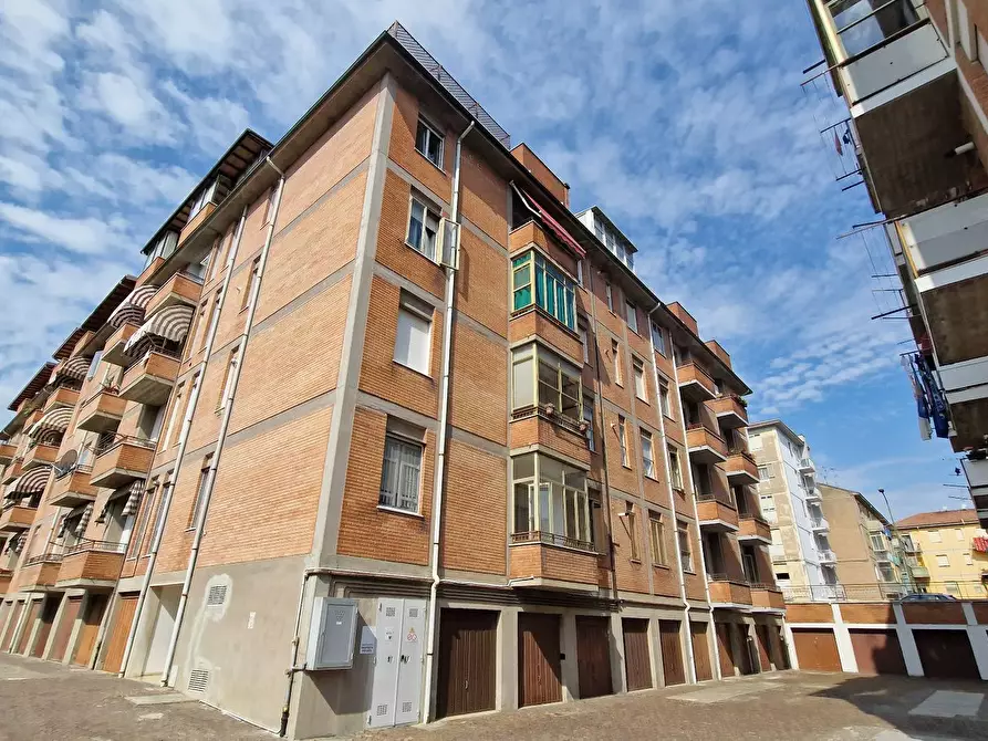 Immagine 1 di Appartamento in vendita  in Via Giuseppe Compagnoni a Ferrara