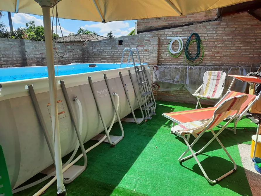 Immagine 25 di Villa in vendita  in via del parco a Ferrara