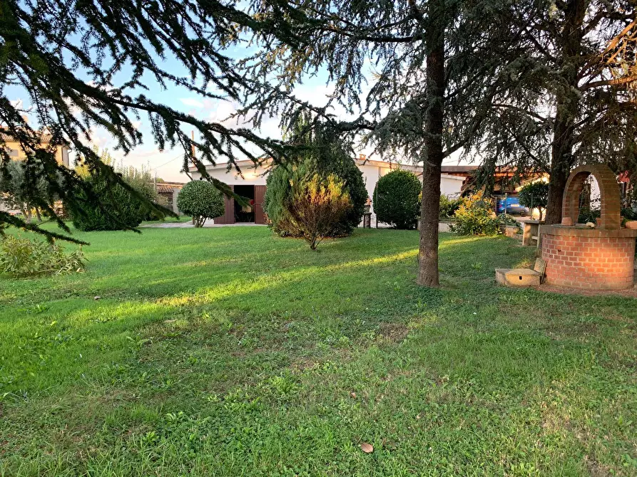 Immagine 2 di Terreno residenziale in vendita  in Via Ponte a Ferrara