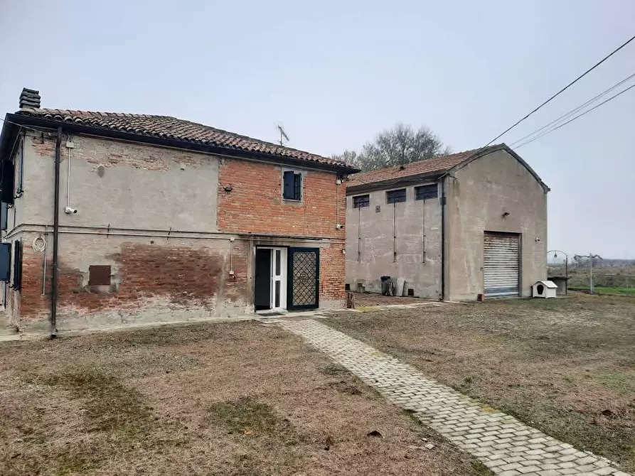 Immagine 1 di Casa indipendente in vendita  a Ferrara