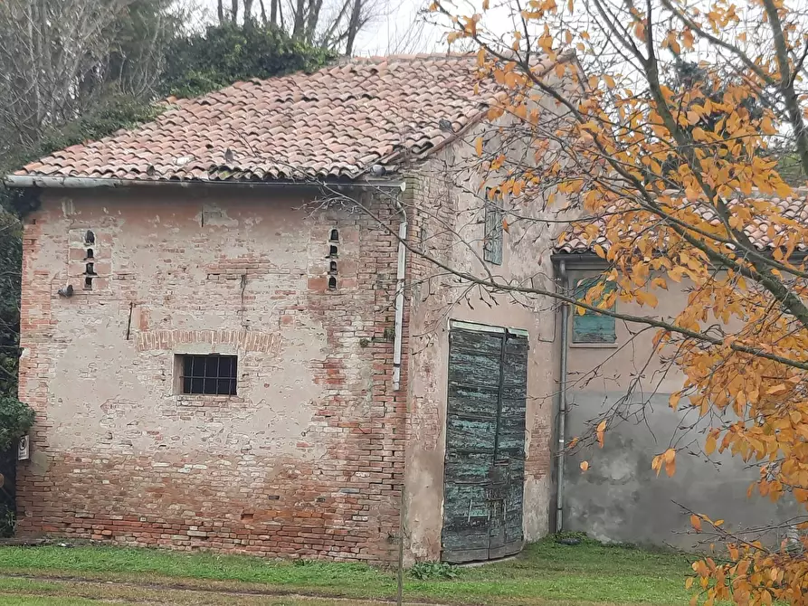 Immagine 1 di Rustico / casale in vendita  a Ferrara