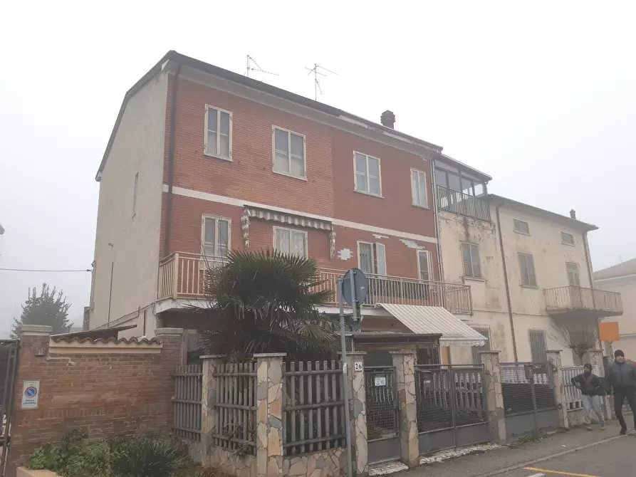 Immagine 1 di Casa indipendente in vendita  in Via Bentivoglio a Ferrara