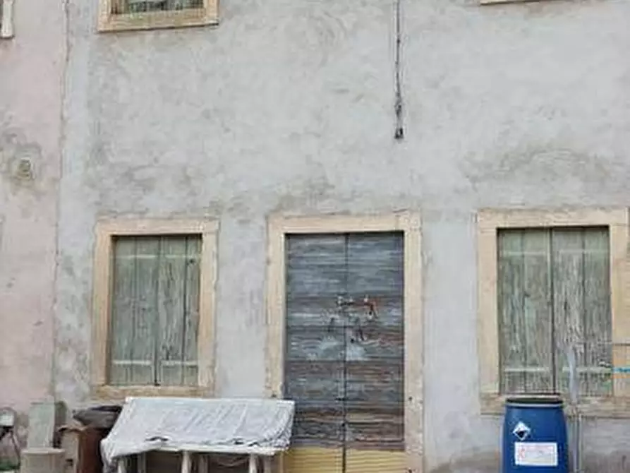 Immagine 2 di Camera in vendita  a Montecchia Di Crosara