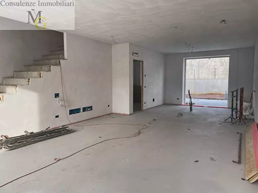 Immagine 3 di Villetta a schiera in vendita  a Monteforte D'alpone