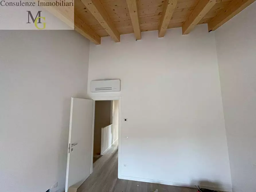 Immagine 7 di Villetta a schiera in vendita  a Monteforte D'alpone