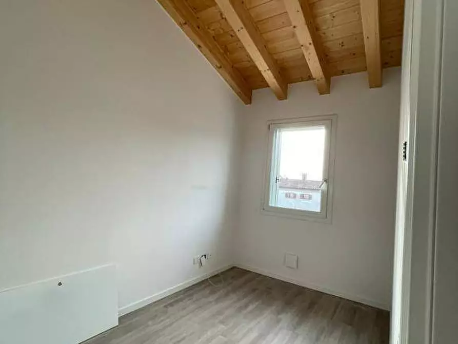 Immagine 8 di Villetta a schiera in vendita  a Monteforte D'alpone