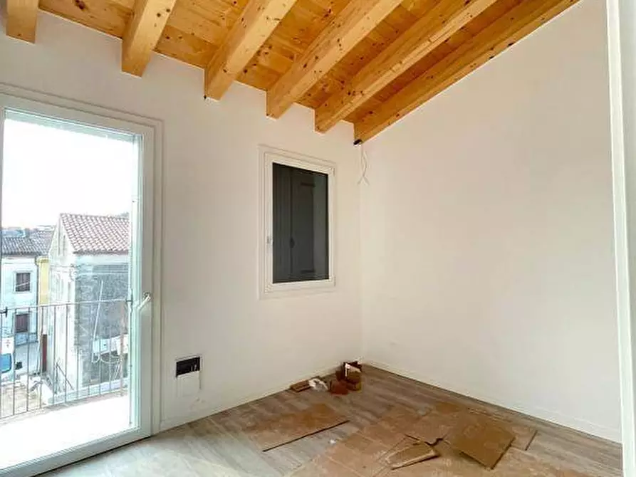 Immagine 9 di Villetta a schiera in vendita  a Monteforte D'alpone