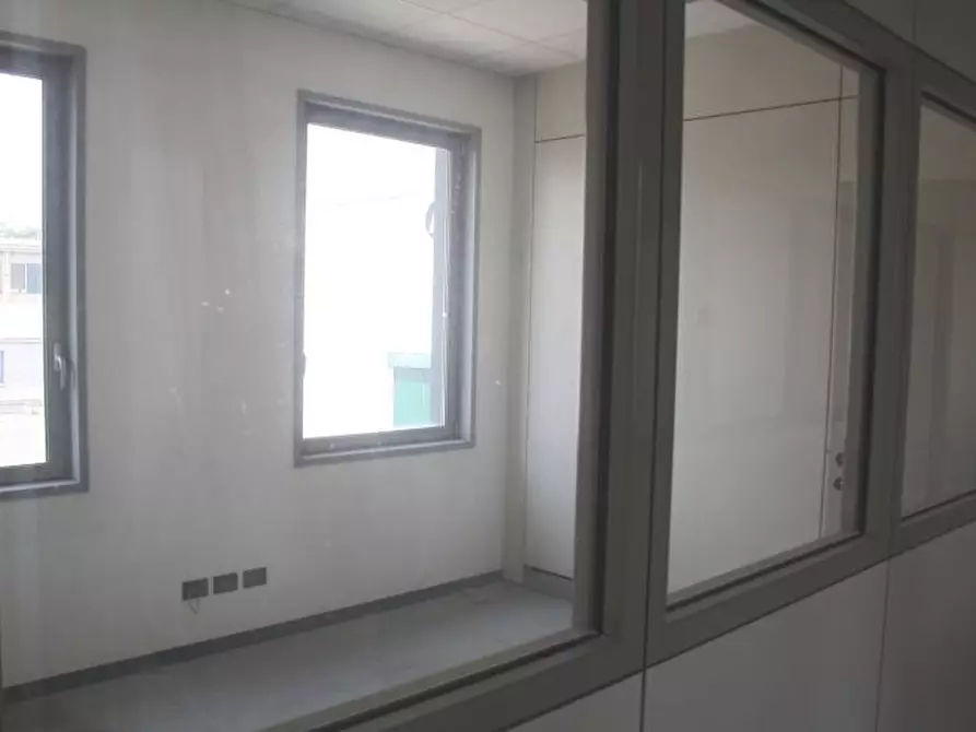 Immagine 6 di Ufficio in affitto  in AGRATE a Caponago