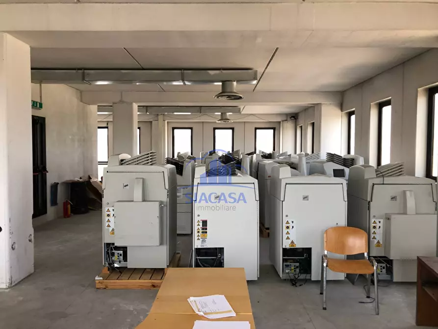 Immagine 8 di Ufficio in affitto  in VIA UDINE a Cernusco Sul Naviglio