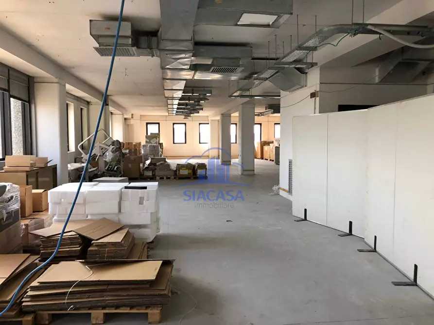 Immagine 10 di Ufficio in affitto  in VIA UDINE a Cernusco Sul Naviglio