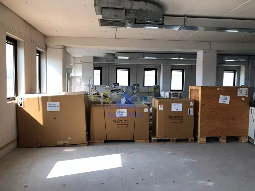 Immagine 12 di Ufficio in affitto  in VIA UDINE a Cernusco Sul Naviglio