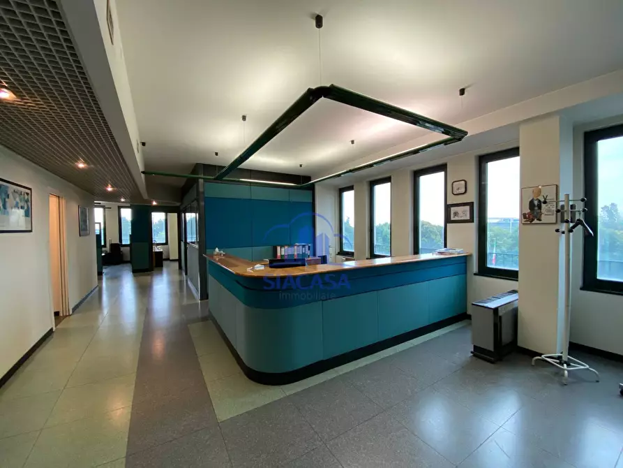 Immagine 1 di Ufficio in affitto  in TORRI BIANCHE a Vimercate
