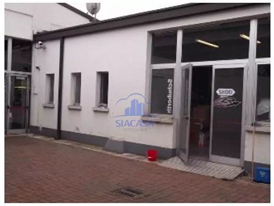 Immagine 3 di Capannone industriale in vendita  a Lissone