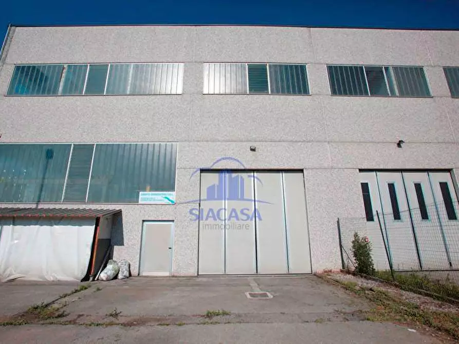 Immagine 8 di Capannone industriale in vendita  a Gessate