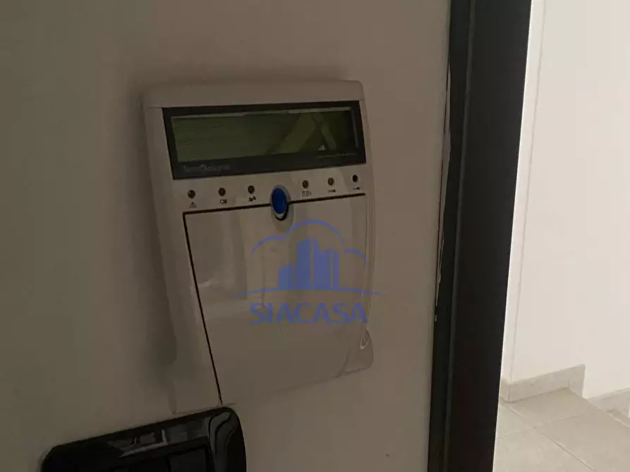 Immagine 16 di Ufficio in vendita  a Arcore