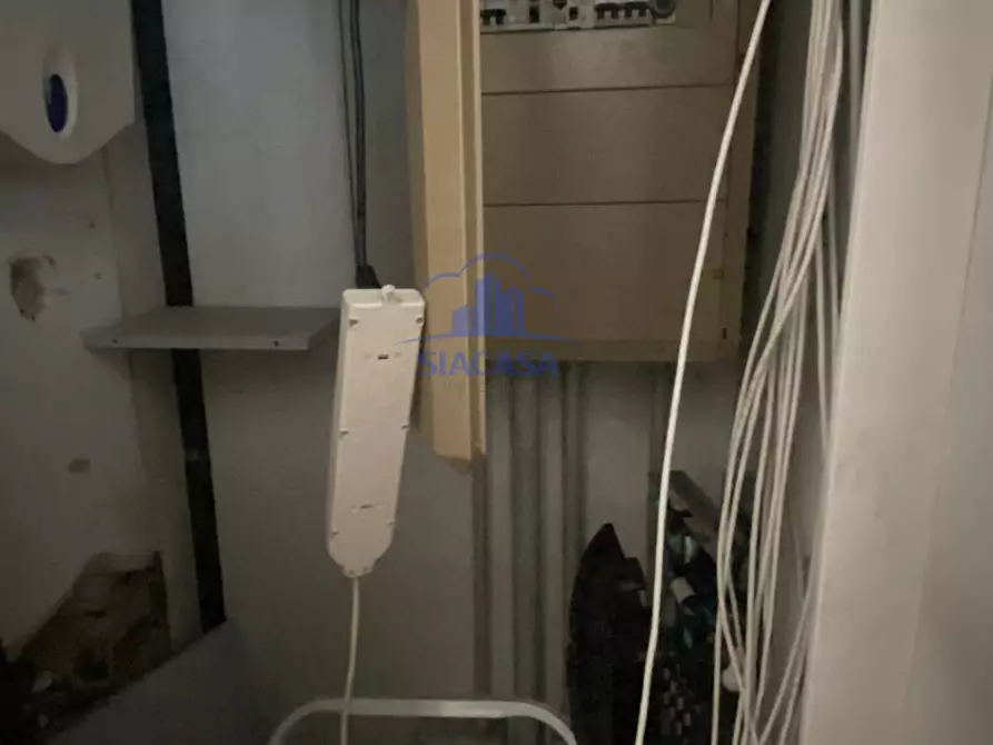 Immagine 22 di Ufficio in vendita  a Arcore