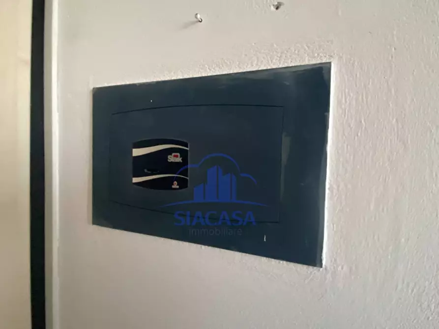 Immagine 23 di Ufficio in vendita  a Arcore