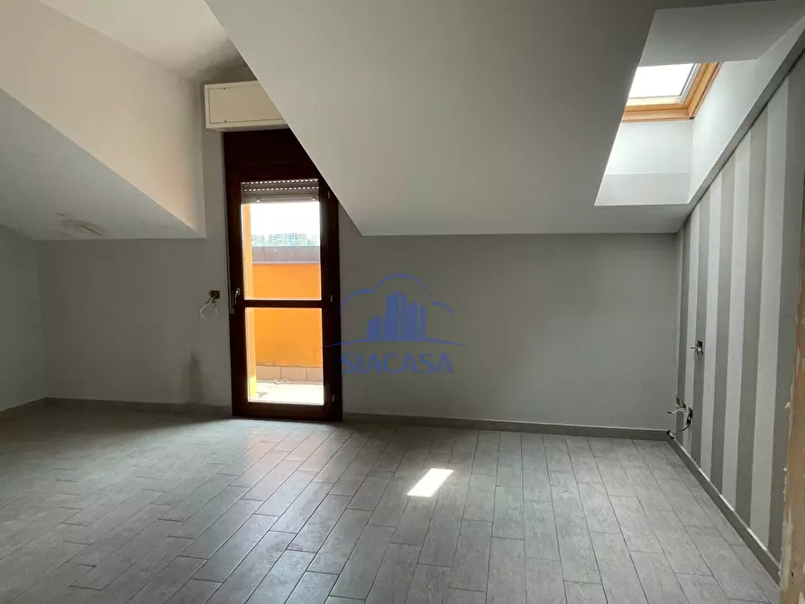 Immagine 4 di Appartamento in vendita  in VIA JORINI a Milano