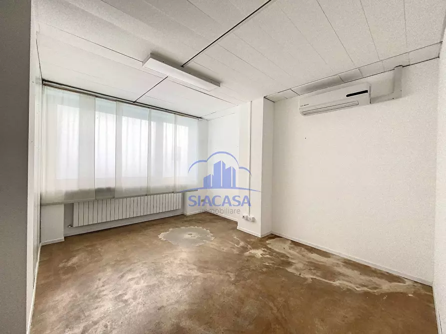Immagine 3 di Ufficio in affitto  a Trezzo Sull'adda