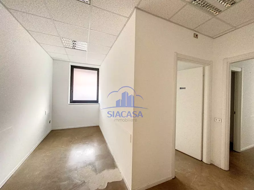 Immagine 5 di Ufficio in affitto  a Trezzo Sull'adda