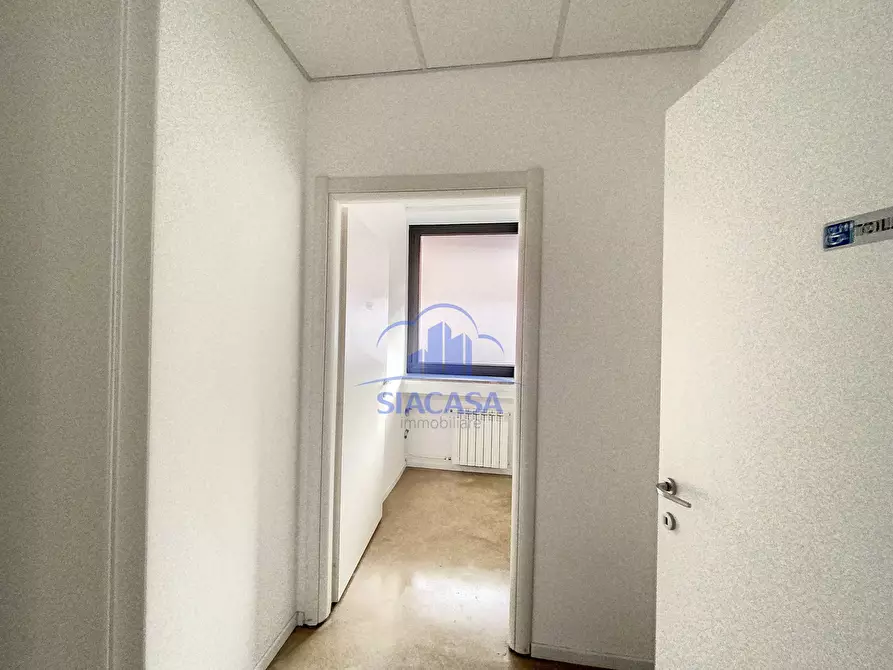 Immagine 6 di Ufficio in affitto  a Trezzo Sull'adda