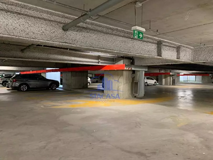 Immagine 9 di Box auto in vendita  in Piazza Marconi a Vimercate