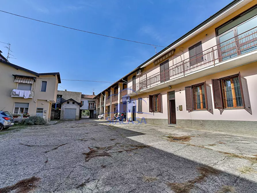 Immagine 2 di Casa semindipendente in vendita  in Via Sant'Antonio a Ronco Briantino