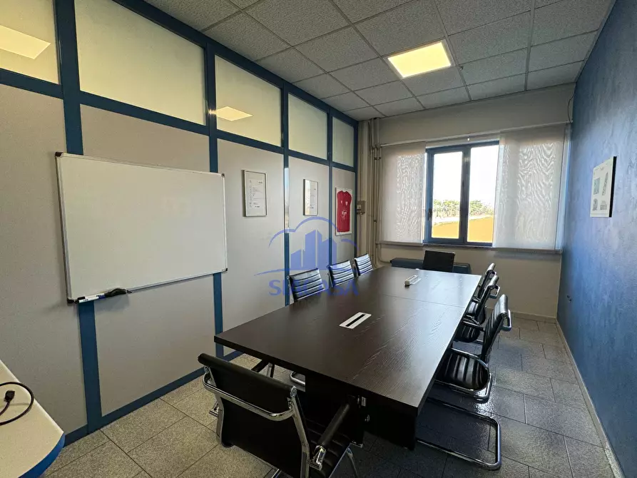 Immagine 6 di Capannone industriale in affitto  a Masate