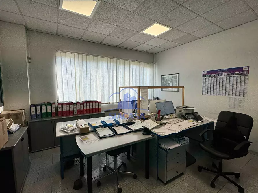 Immagine 9 di Capannone industriale in affitto  a Masate